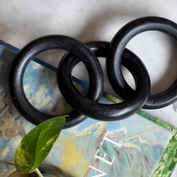 Cadena de mármol negra